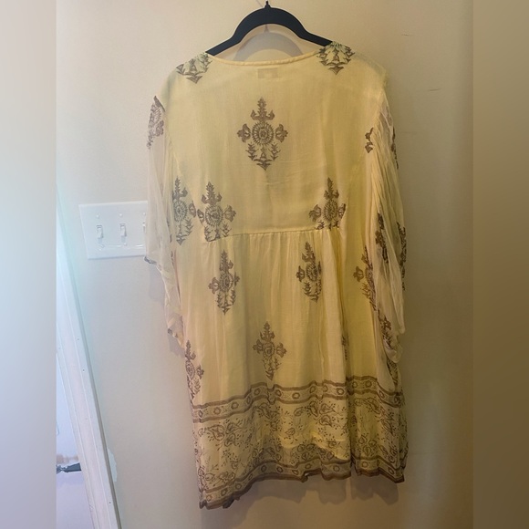 Vijay Singh cream colored dress. Size XXL. - Picture 5 of 6